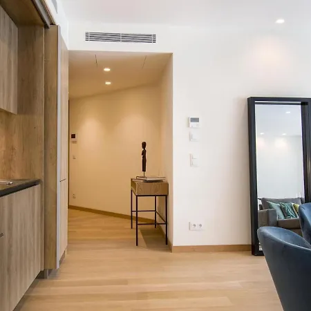 Liberdade Superb With Ac Elevator Garage شقة