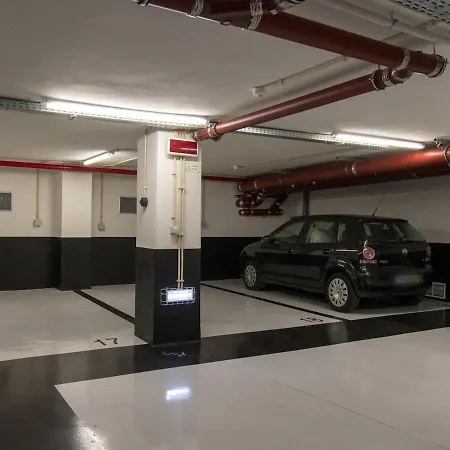Liberdade Superb With Ac Elevator Garage Apartment *